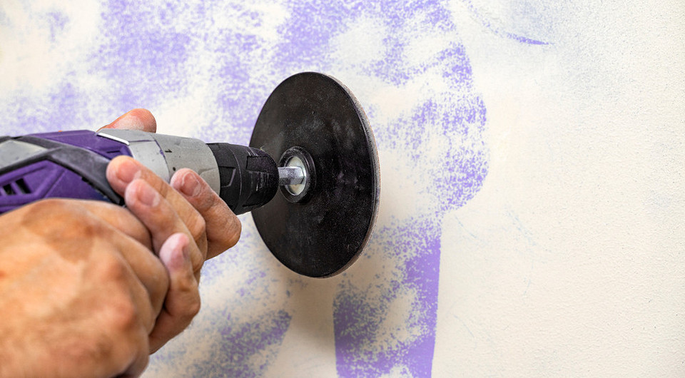 Как снять краску со стен: рабочие способы и важные советы