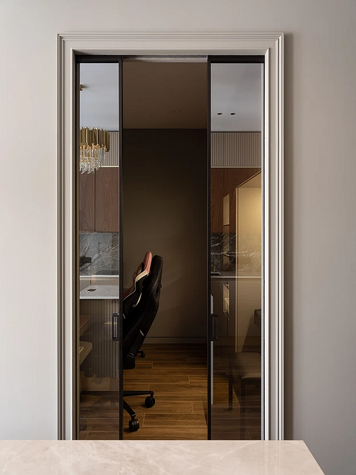 Двери в интерьере-2026: разновидности и главные тренды (65 фото)