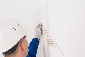 Дюбели для гипсокартона: виды и советы по выбору