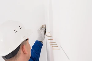 Дюбели для гипсокартона: виды и советы по выбору