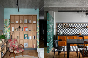 «Голый» гипсокартон и советские стеклоблоки: эффектная и необычная квартира 77 кв. м, которую дизайнер оформила для себя и семьи