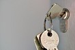 Как вытащить застрявший ключ: 11 разных методов