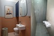 Классные до и после: 5 ванных комнат с типовым ремонтом от застройщика, которые преобразили дизайнеры