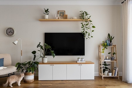 Какой телевизор лучше в 2025 году: обзор важных характеристик и 12 популярных моделей