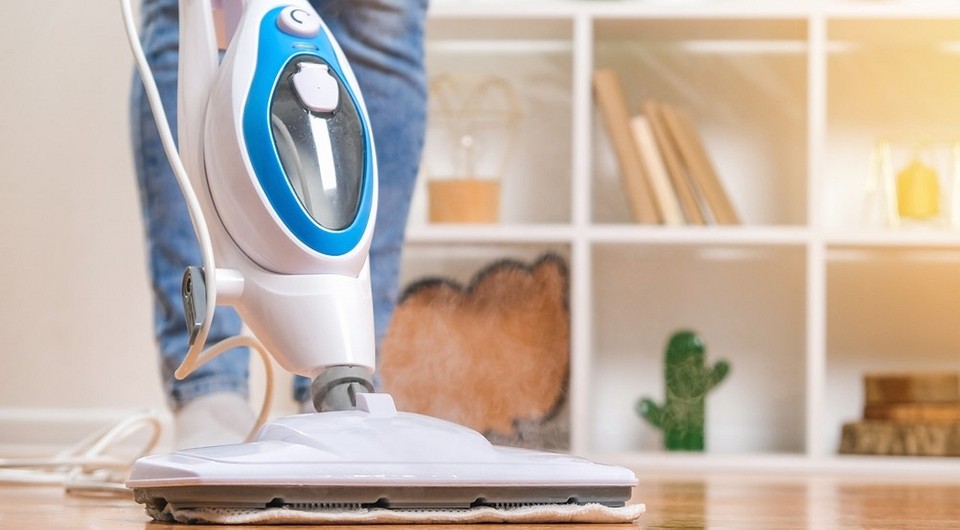 Можно ли мыть ламинат паровой шваброй: советы по качественной и безопасной уборке