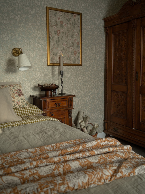 Как комбинировать обои: готовые схемы и идеи для каждой комнаты (73 фото)