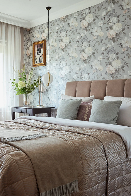 Как комбинировать обои: готовые схемы и идеи для каждой комнаты (73 фото)