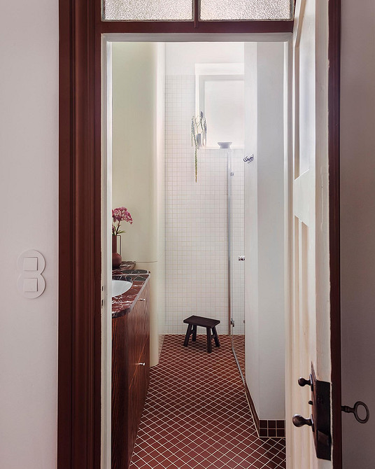 Напольная плитка-2026: разновидности и тренды, советы по выбору (58 фото)