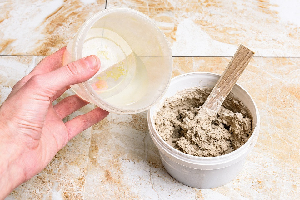 Как затирать швы затиркой: выбор состава, пошаговая инструкция и типичные ошибки