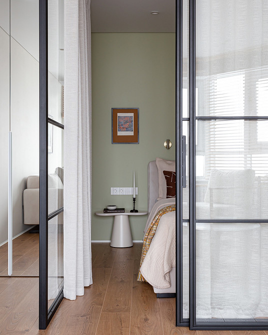 Как зонировать комнату на спальню и гостиную: 8 доступных вариантов и 58 фото