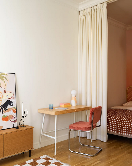 Как зонировать комнату на спальню и гостиную: 8 доступных вариантов и 58 фото