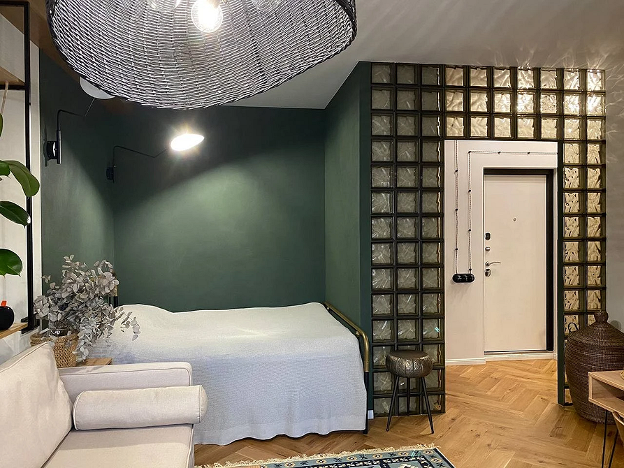 Как зонировать комнату на спальню и гостиную: 8 доступных вариантов и 58 фото