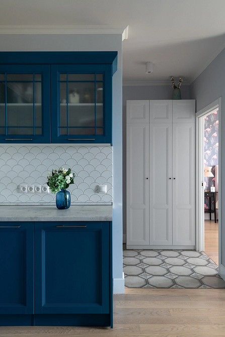 Дизайн интерьера кухни в синем цвете: советы и примеры (55 фото)