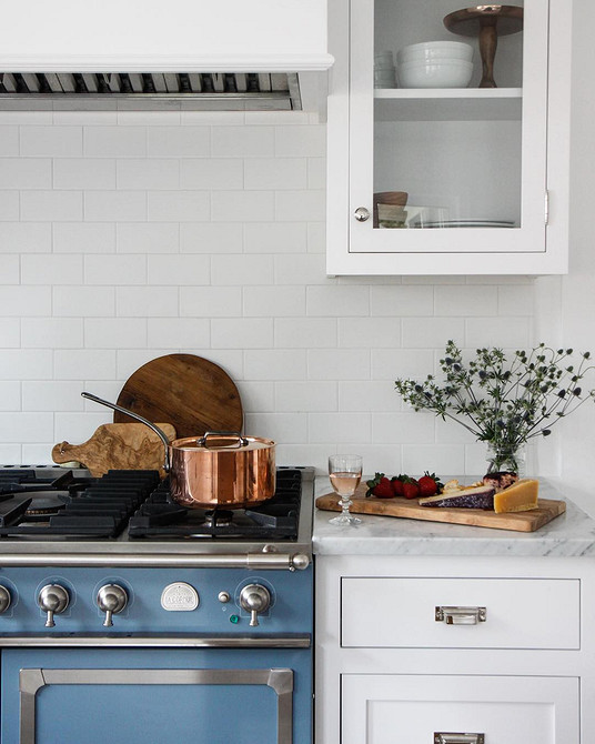 Дизайн интерьера кухни в синем цвете: советы и примеры (55 фото)