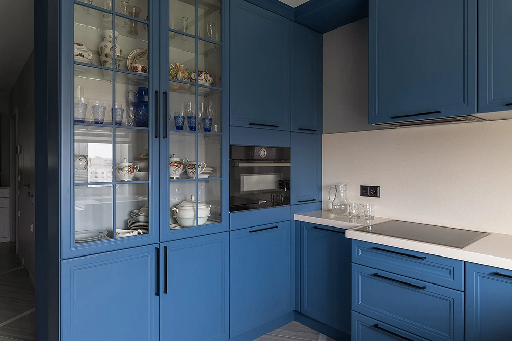 Дизайн интерьера кухни в синем цвете: советы и примеры (55 фото)