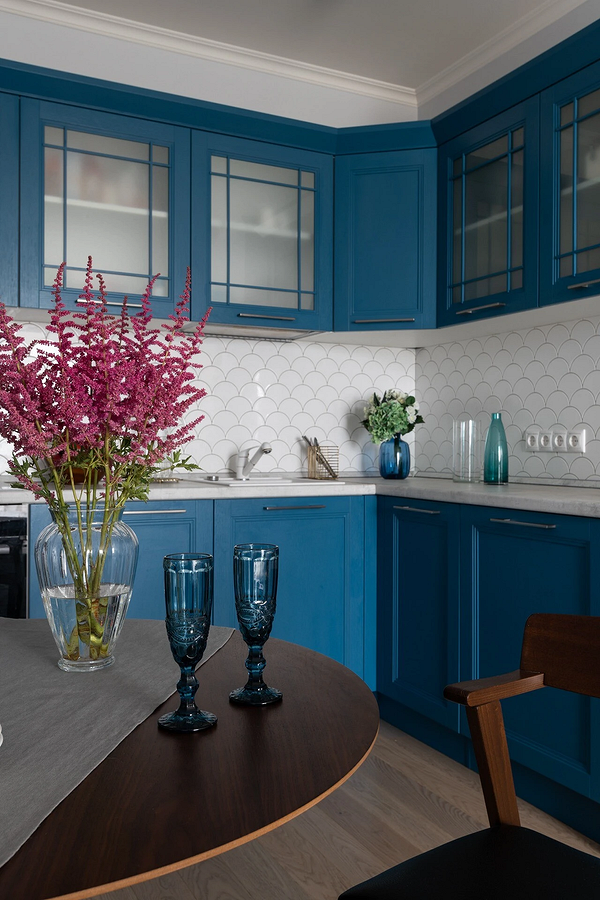 Дизайн интерьера кухни в синем цвете: советы и примеры (55 фото)