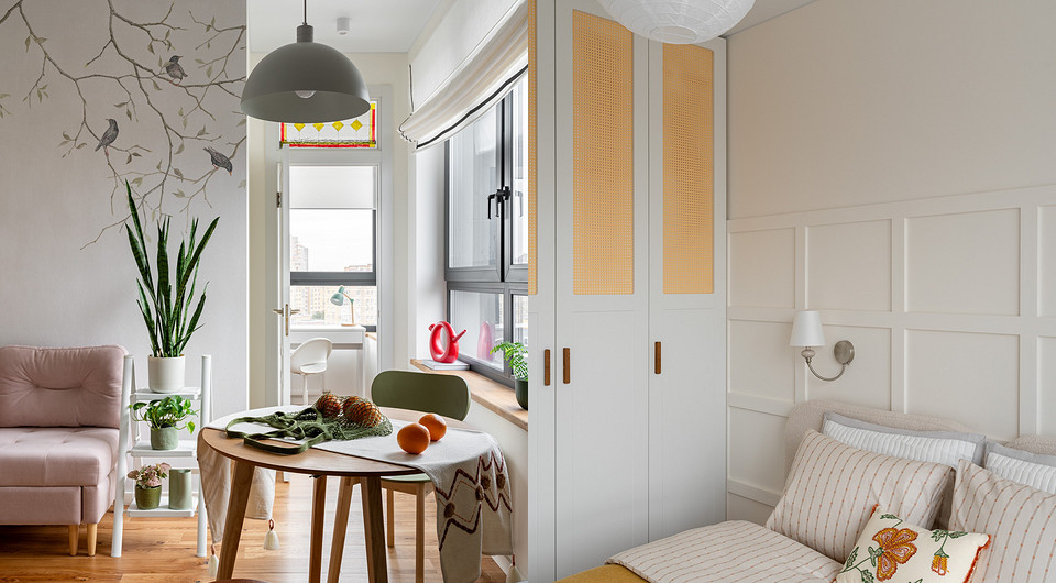 Из однушки — почти трешка! Живой и уютный интерьер квартиры 45 кв. м для семьи с двумя детьми