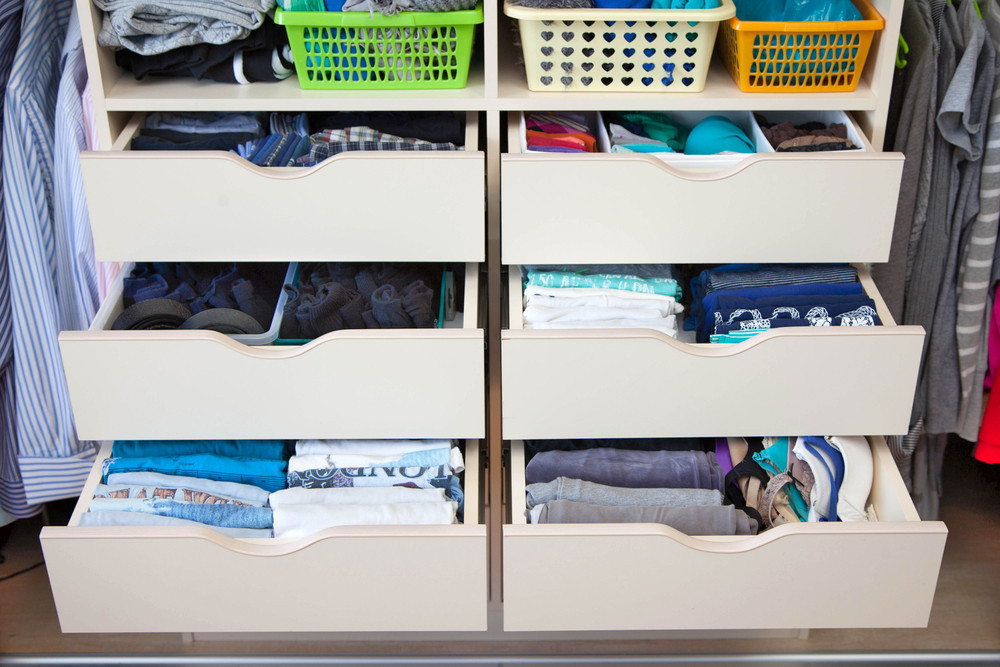 Наполнение шкафа-купе: как спланировать хранение, чтобы поместилось все (54 фото)