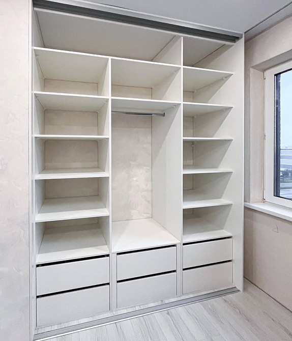 Наполнение шкафа-купе: как спланировать хранение, чтобы поместилось все (54 фото)