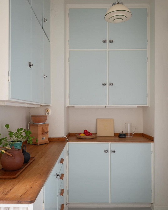 Дизайн интерьера узкой кухни: правила оформления и расстановки мебели (64 фото)