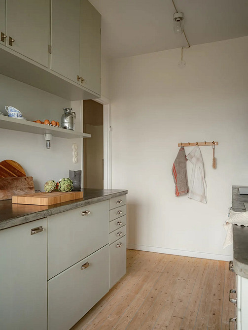 Дизайн интерьера узкой кухни: правила оформления и расстановки мебели (64 фото)