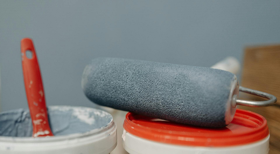 Как красить гипсокартон: выбор краски, подготовка стен и пошаговая инструкция по окрашиванию