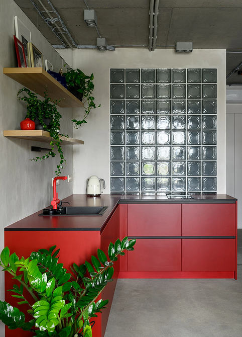 Стеклоблоки в интерьере: плюсы и минусы, варианты применения (93 фото)