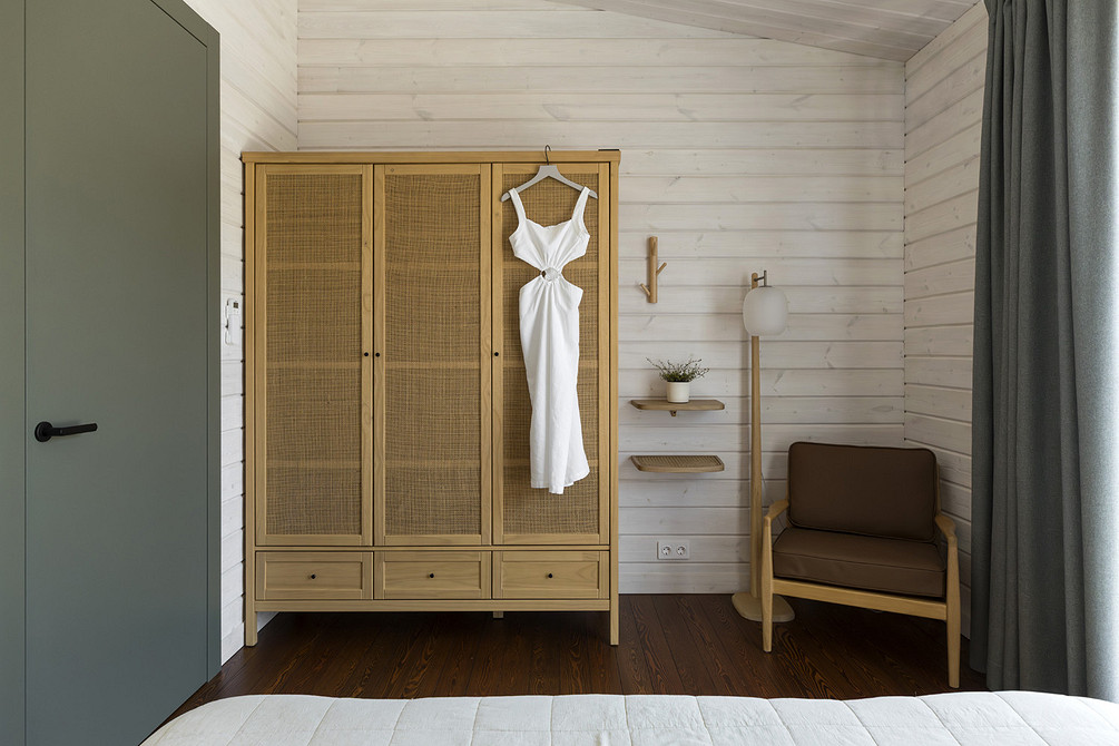 Дом с потрясающими видами на горы: интерьер 116 кв. м для двух поколений семьи