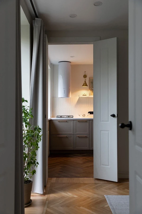 Освещение на кухне: важные правила и идеи для разных стилей (58 фото)