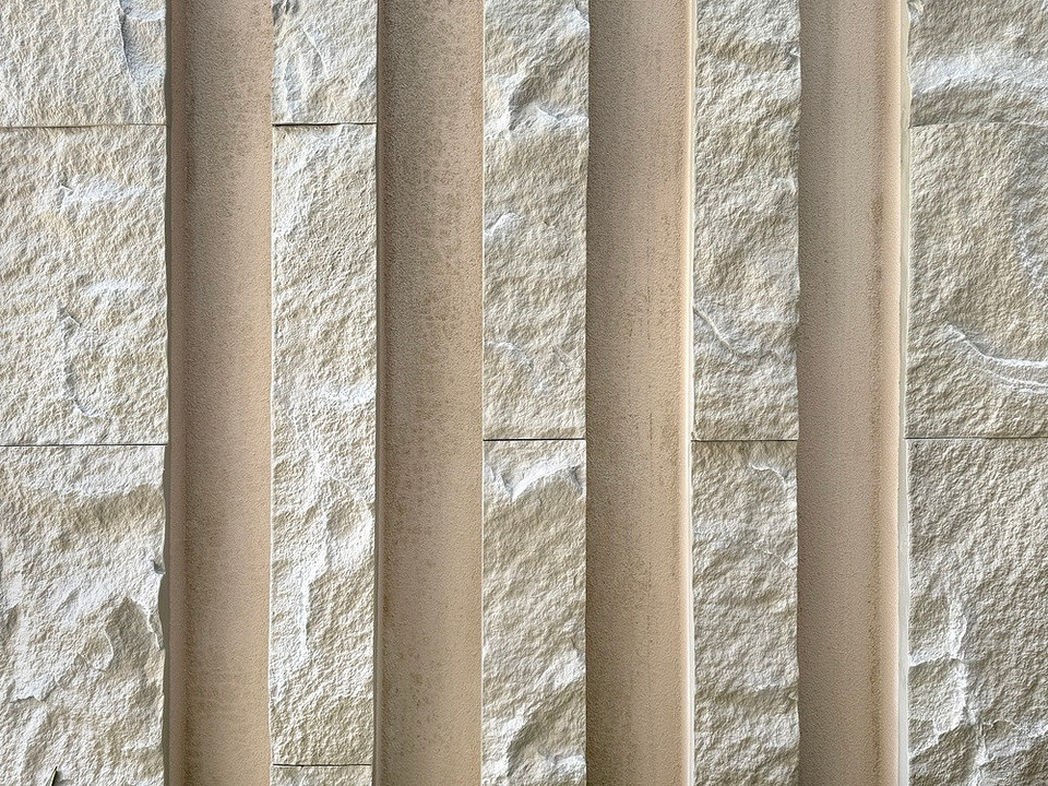 Камень в дизайне интерьера: 7 натуральных пород и лучшие искусственные аналоги (80 фото)