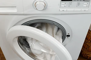 Как постирать искусственный мех, чтобы его не испортить: советы для ручной и машинной стирки