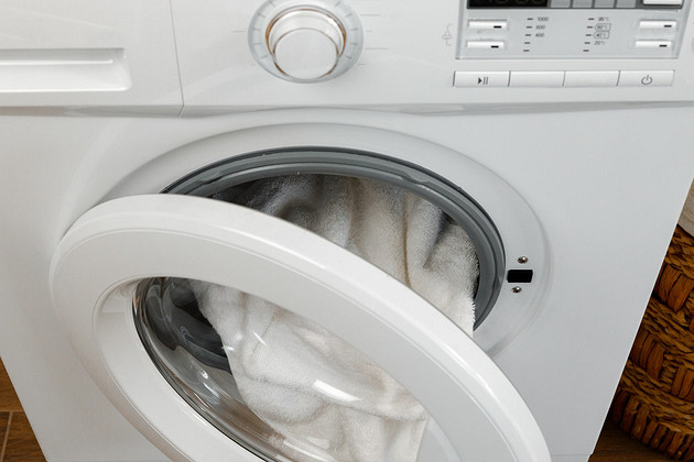 Как постирать искусственный мех, чтобы его не испортить: советы для ручной и машинной стирки