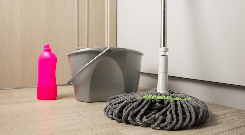 Как убрать масло с пола: советы и полезные инструкции