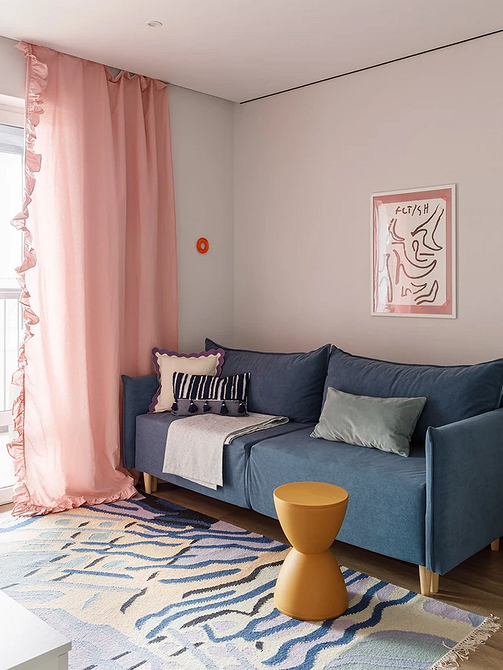 Как красиво повесить постеры: 5 популярных схем и красивые идеи (97 фото)