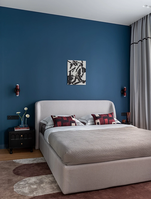 Как красиво повесить постеры: 5 популярных схем и красивые идеи (97 фото)