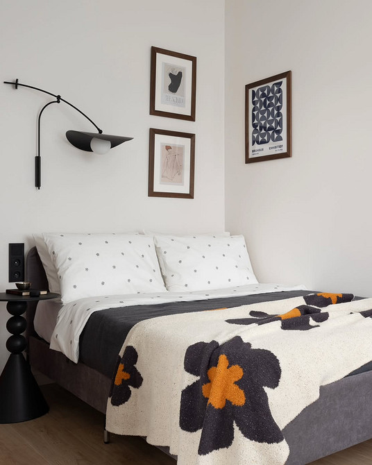 Как красиво повесить постеры: 5 популярных схем и красивые идеи (97 фото)