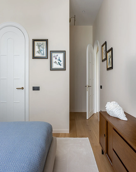 Как красиво повесить постеры: 5 популярных схем и красивые идеи (97 фото)