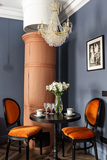 Как красиво повесить постеры: 5 популярных схем и красивые идеи (97 фото)