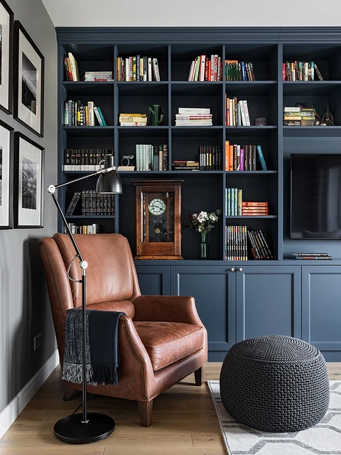 Как красиво повесить постеры: 5 популярных схем и красивые идеи (97 фото)