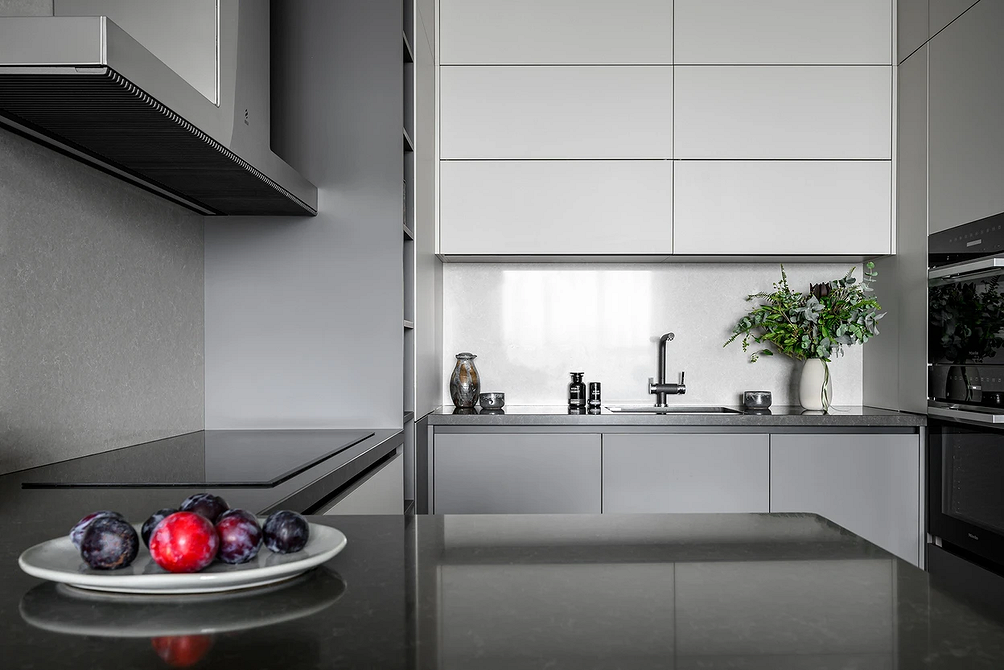 Дизайн интерьера кухни в сером цвете: секреты оформления и 92 стильных фото