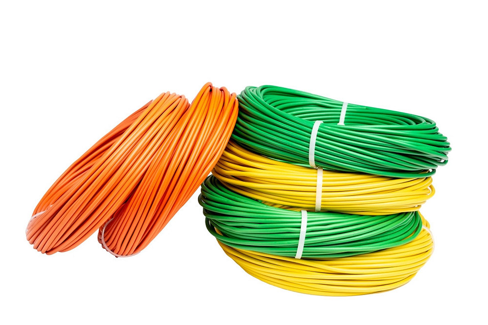 Принцип работы греющего кабеля для водопровода: объяснение, плюсы и минусы