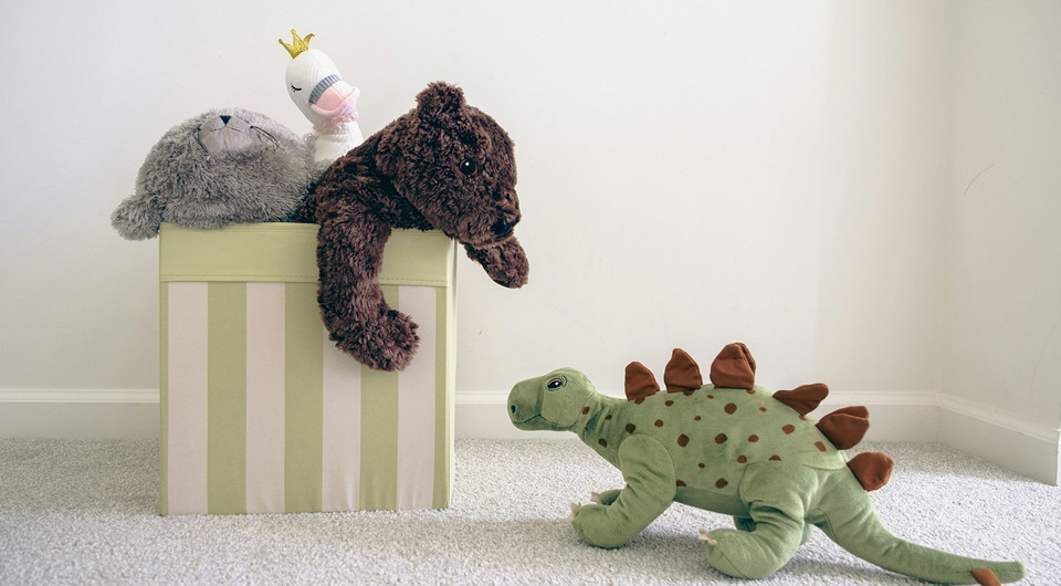 Как правильно ухаживать за мягкими игрушками: советы и инструкции