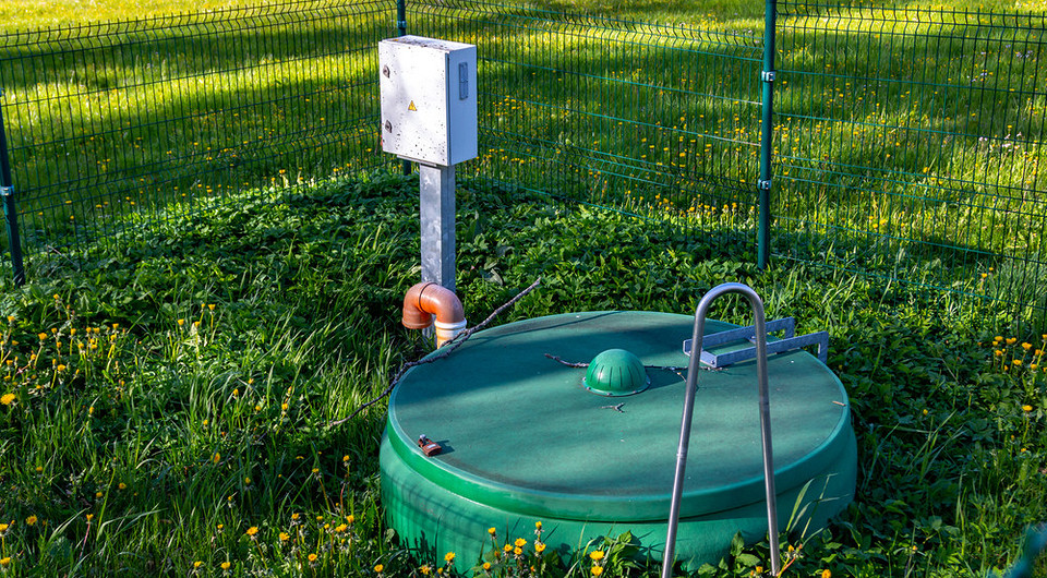 Какие бактерии лучше для септика и выгребной ямы: критерии выбора и советы по применению