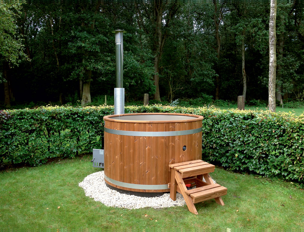 Ванна для бани: как выбрать качественную деревянную купель