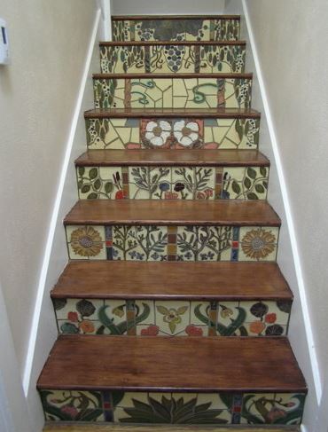 Фото: Revival Tileworks Как декорировать лестницу: 7 стильных идей