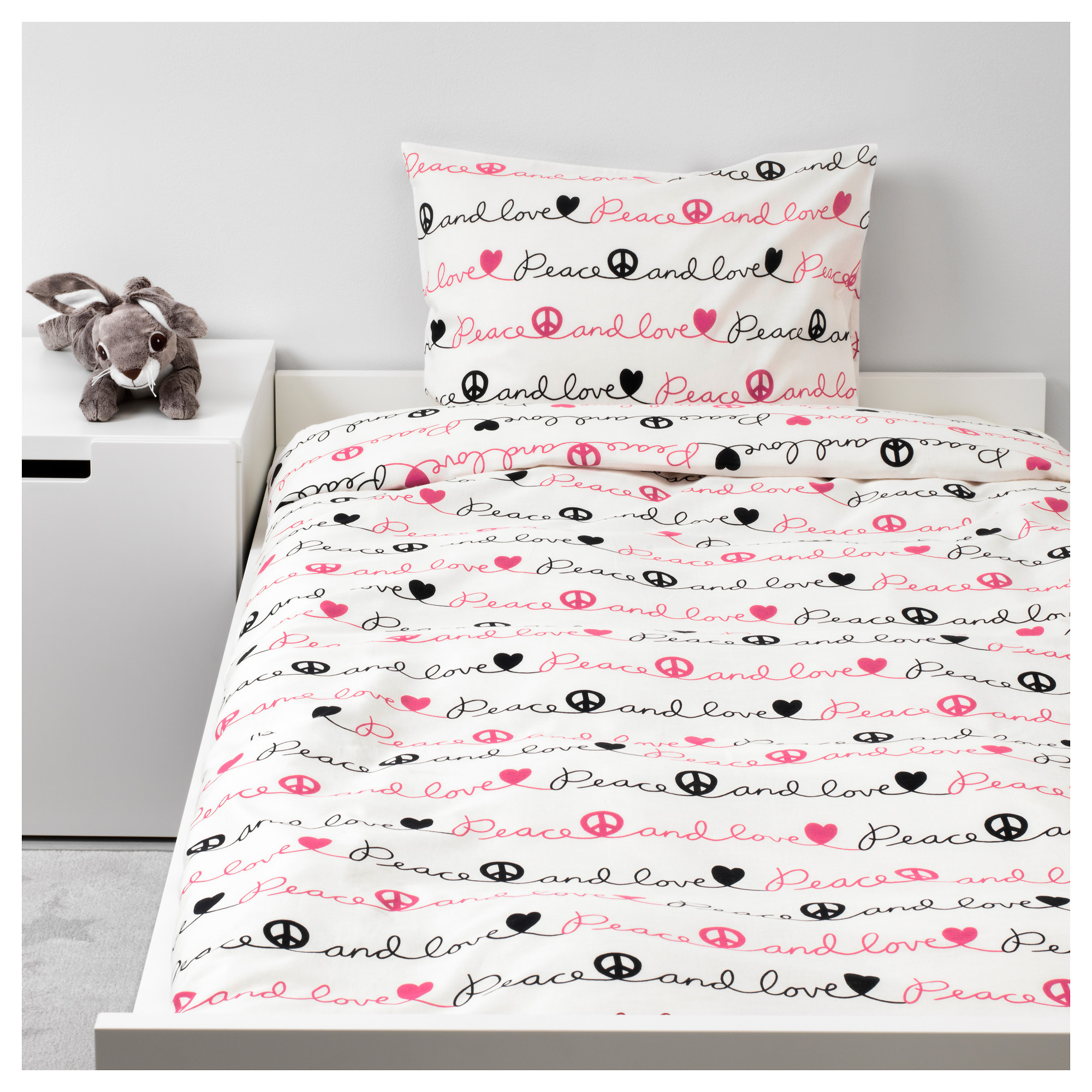 Постельное белье Вэнскаплиг, Ikea. Цена - 899 рублей. Фото: ikea.com Праздничное настроение: подборка классных интерьерных подарков к Новому году
