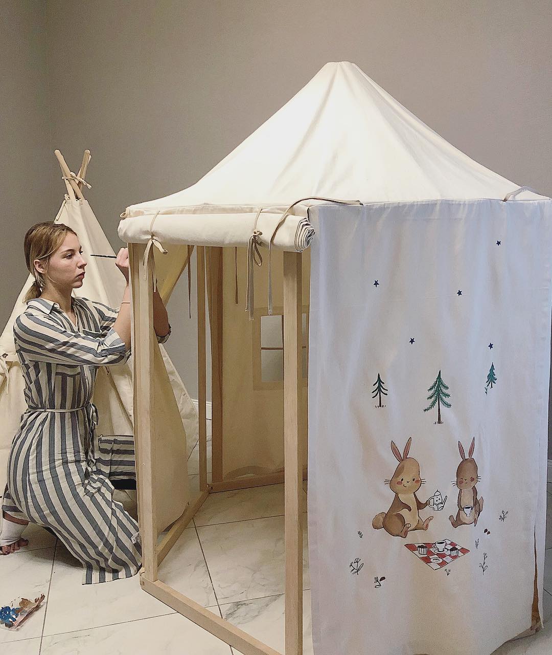Детский дом-шатер для дачи